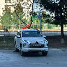 Mitsubishi Montero Sport 2024