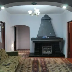 Новруз 1нжи этаж 3комнат