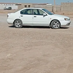 Nissan Primera 2001