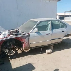 BMW 525 E34 MORDA
