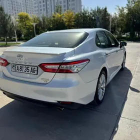 Toyota Camry 2020