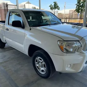 Toyota Tacoma 2011