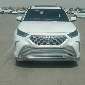 Toyota Highlander 2022