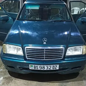 Mercedes-Benz C-Class 1995