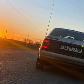 Opel Vectra 1990