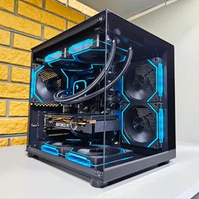 RYZEN 7 7800X3D / RTX 5070 12G