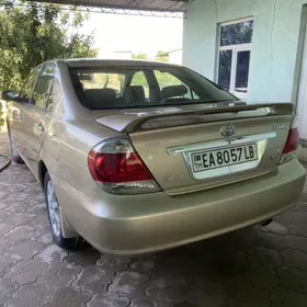 Toyota Camry 2004