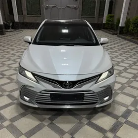 Toyota Camry 2023