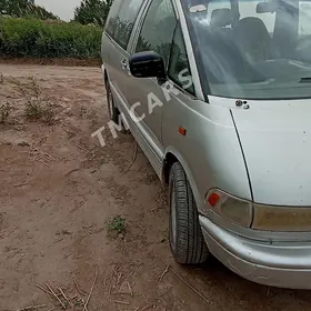 Toyota Previa 1991