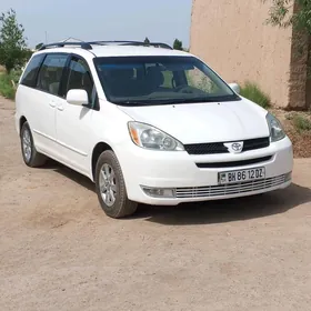 Toyota Sienna 2005