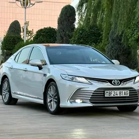 Toyota Camry 2023