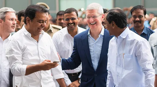 Foxconn инвестирует $1,5 млрд в расширение производства iPhone в Индии