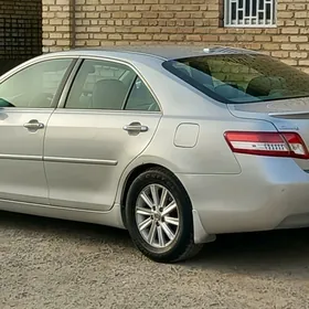 Toyota Camry 2011