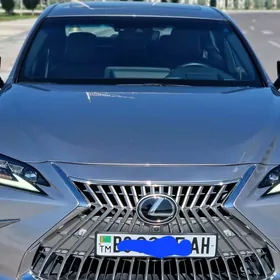 Lexus ES 350 2022