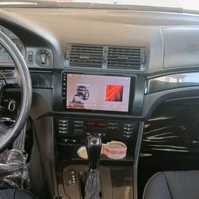 BMW E39 2000