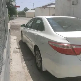 Toyota Camry 2017