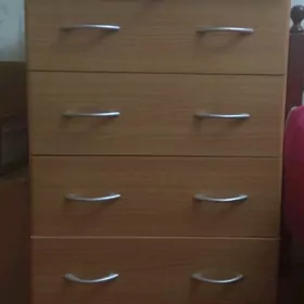 Тумбочка