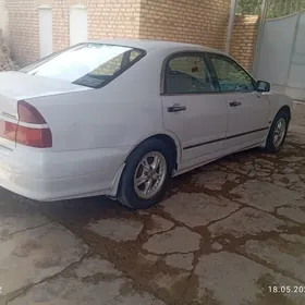 Mitsubishi Diamante 1997