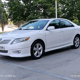 Toyota Camry 2010