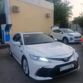 Toyota Camry 2022