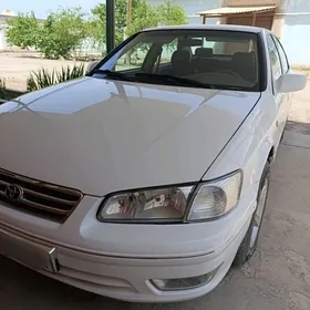 Toyota Camry 2001