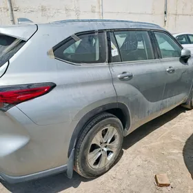 Toyota Highlander 2020