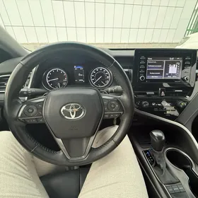 Toyota Camry 2022