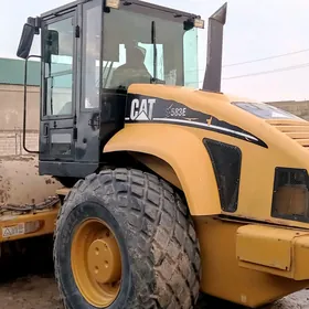 Caterpillar Forklift 2011