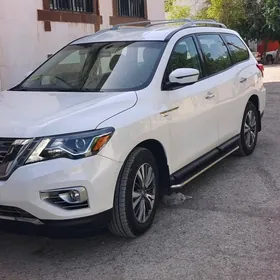 Nissan Pathfinder 2020