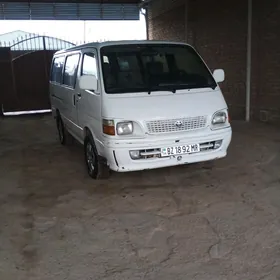Toyota Hiace 2000