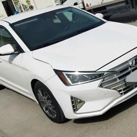 Hyundai Elantra 2020
