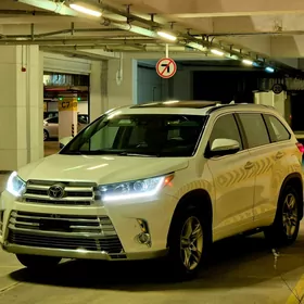 Toyota Highlander 2017