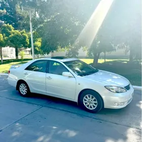 Toyota Camry 2005