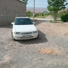 Opel Astra 1998