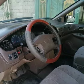 Toyota Sienna 2001