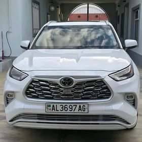 Toyota Highlander 2022