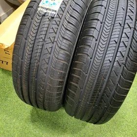 GOODYEAR  255 60 18