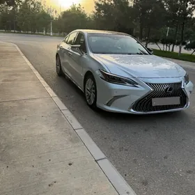 Lexus ES 350 2020