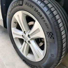 MICHELIN 255/55R19