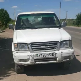 Isuzu Trooper 1999