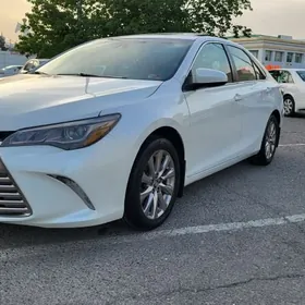 Toyota Camry 2015