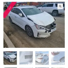 Hyundai Elantra 2020