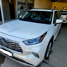 Toyota Highlander 2020