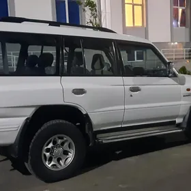 Mitsubishi Pajero 1998