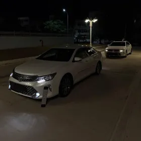 Toyota Camry 2017