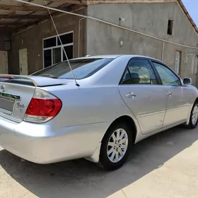 Toyota Camry 2005