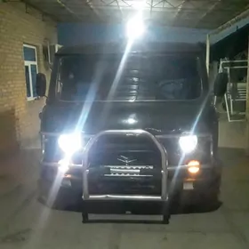 UAZ 2206 1987