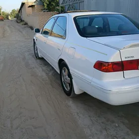 Toyota Camry 2000