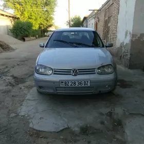 Volkswagen Golf 1998