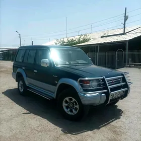 Mitsubishi Pajero 1996